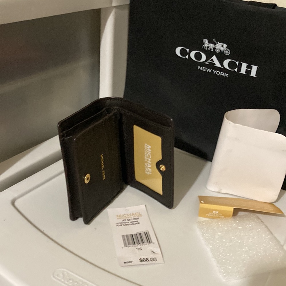 Michael Kors Jet Set Flap card Holder - Picture 9 of 11